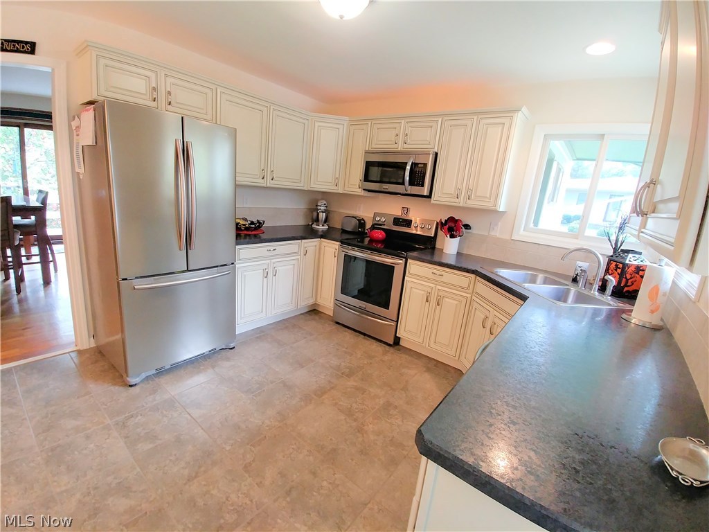 825 Killinger Road Clinton, OH 44216 - Photo 3 of 30 Gallery Image 3