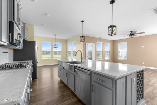 $585,000 | 110 Ashbee Court, Moyock, NC 27958