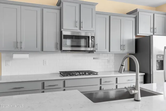 $585,000 | 110 Ashbee Court, Moyock, NC 27958