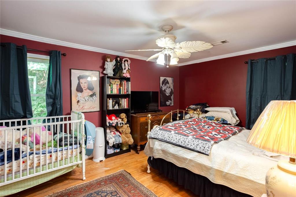 8 Mt Sequoyah Road Jasper, GA 30143 - Photo 29 of 86 a bedroom with furniture and a window