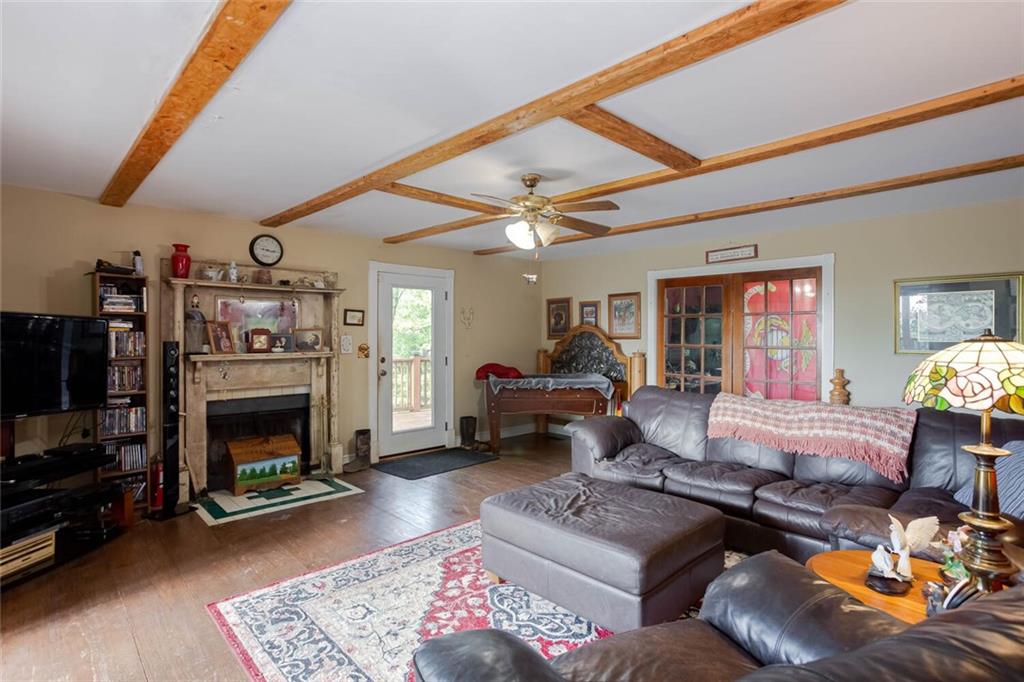 8 Mt Sequoyah Road Jasper, GA 30143 - Photo 4 of 86 a living room with furniture and a fireplace