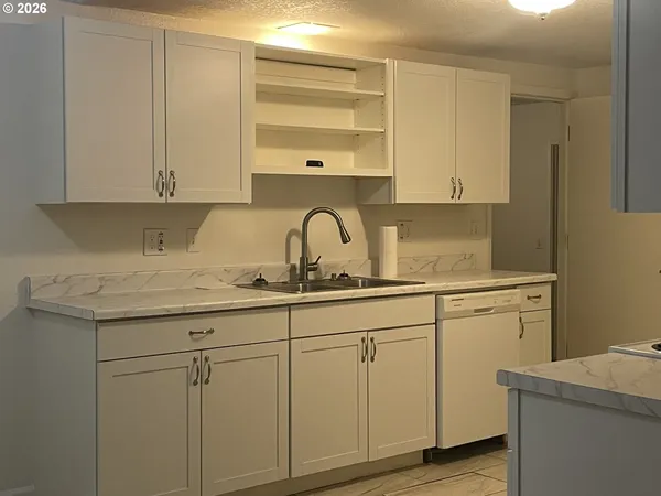 $720,000 | 2345 Southeast 145th Avenue, Portland, OR 97233