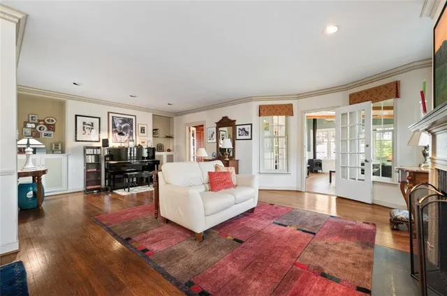 $1,150,000 | 8 Dunmoyle Place, Pittsburgh, PA 15217