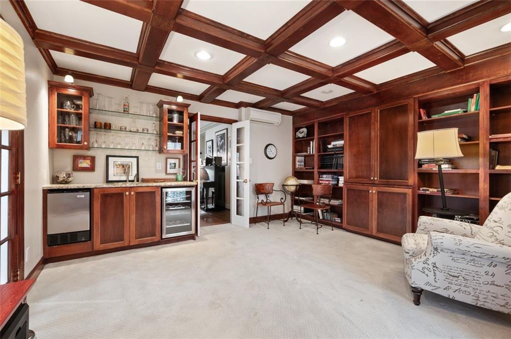 8 Dunmoyle Place Pittsburgh, PA 15217 - Photo 12 of 27