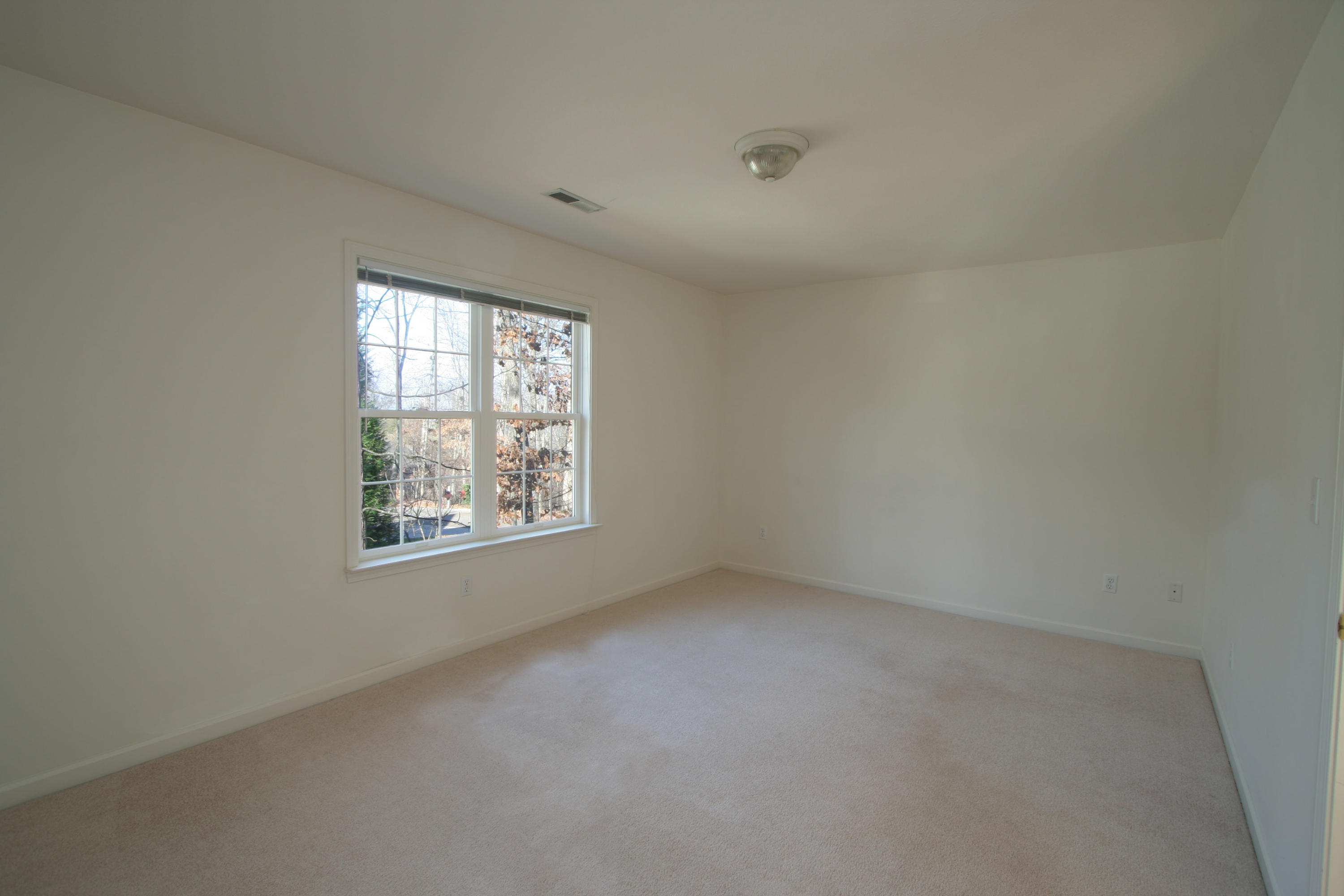 210 Inata Lane Loudon, TN 37774 - Photo 11 of 13 11_210InataLane_Bedroom4