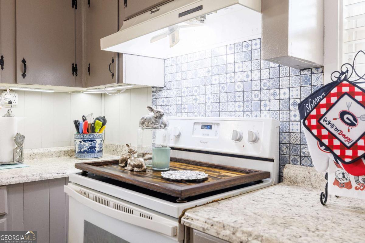 187 Jefferson Road Adel, GA 31620 - Photo 13 of 43