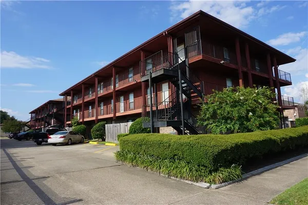 $1,450 | 1444 Carrollton Avenue, Unit 203, Metairie, LA 70005