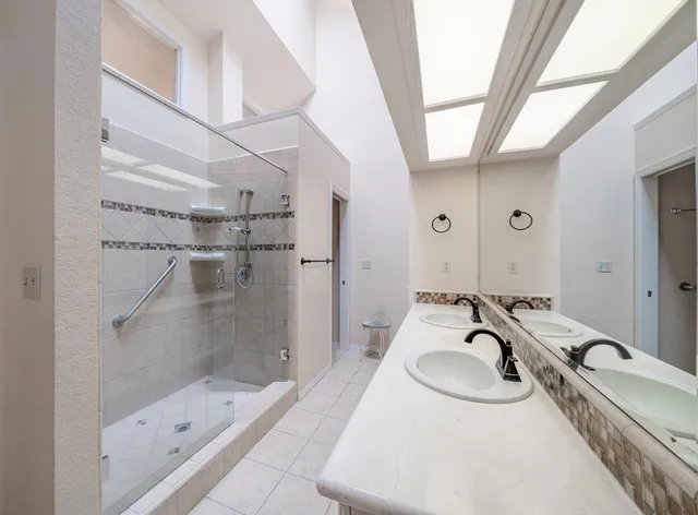 $369,950 | 1229 West Bullard Avenue, Unit 115, Fresno, CA 93711