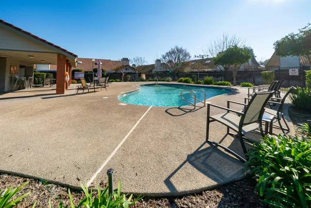 $369,950 | 1229 West Bullard Avenue, Unit 115, Fresno, CA 93711