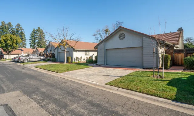 $369,950 | 1229 West Bullard Avenue, Unit 115, Fresno, CA 93711