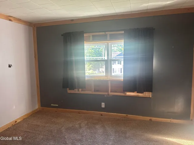 $150,000 | 26 Republic Street, Moriah, NY 12956