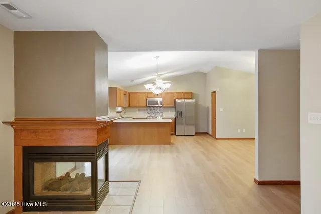 $1,875 | 147 East Ivybridge Drive, Hubert, NC 28539