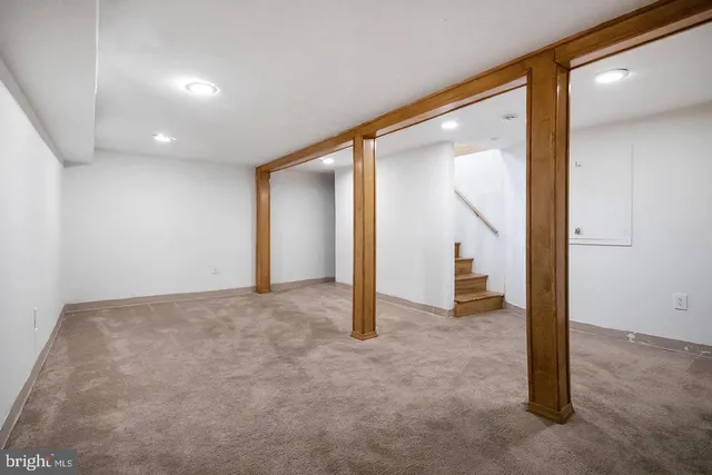 an empty room with window