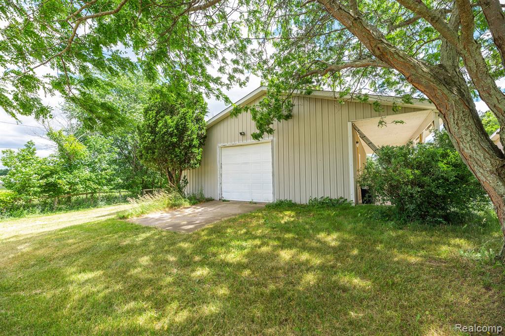 3834 Klam Road Columbiaville, MI 48421 - Photo 10 of 43