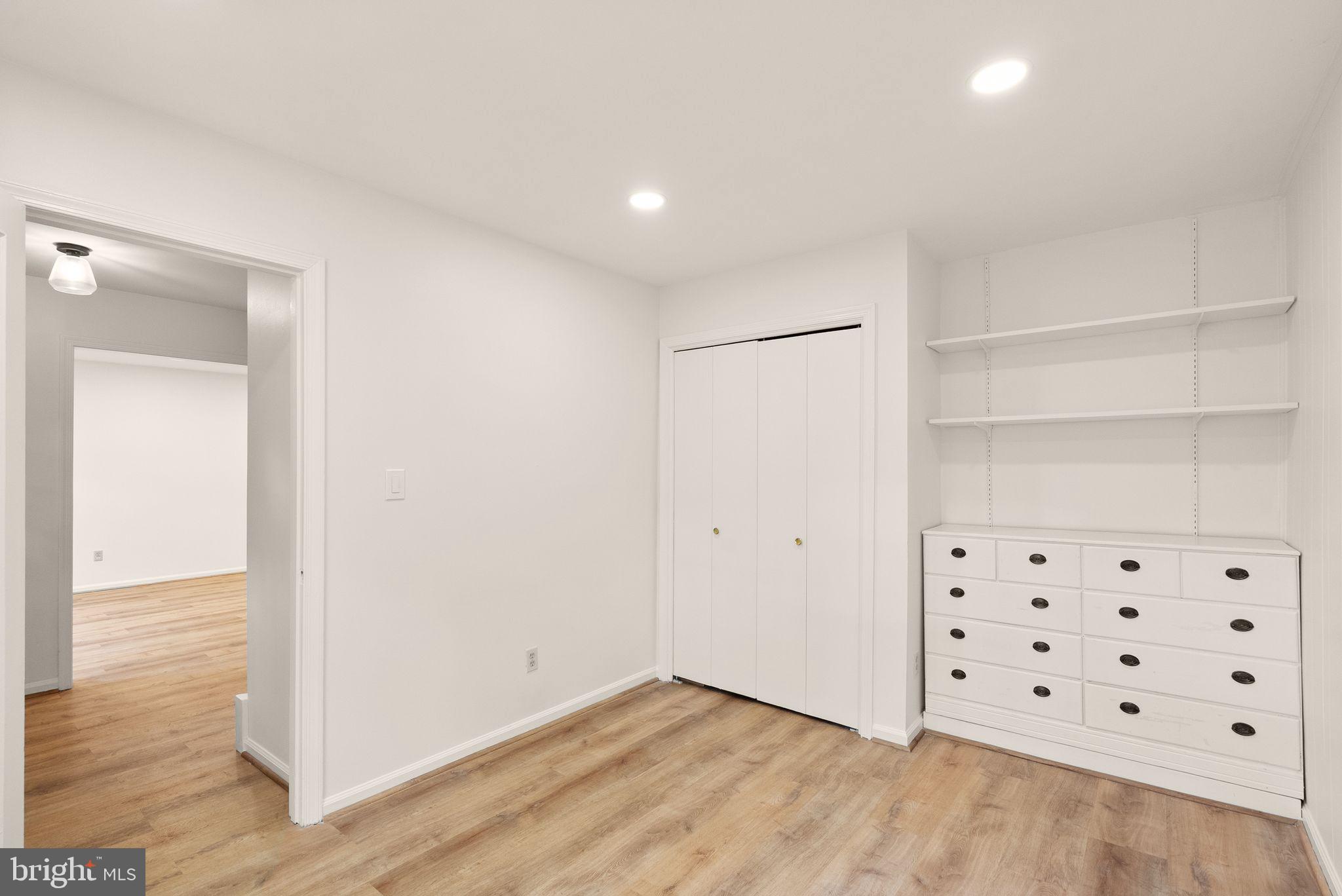8330 Wickham Road Springfield, VA 22152 - Photo 5 of 53