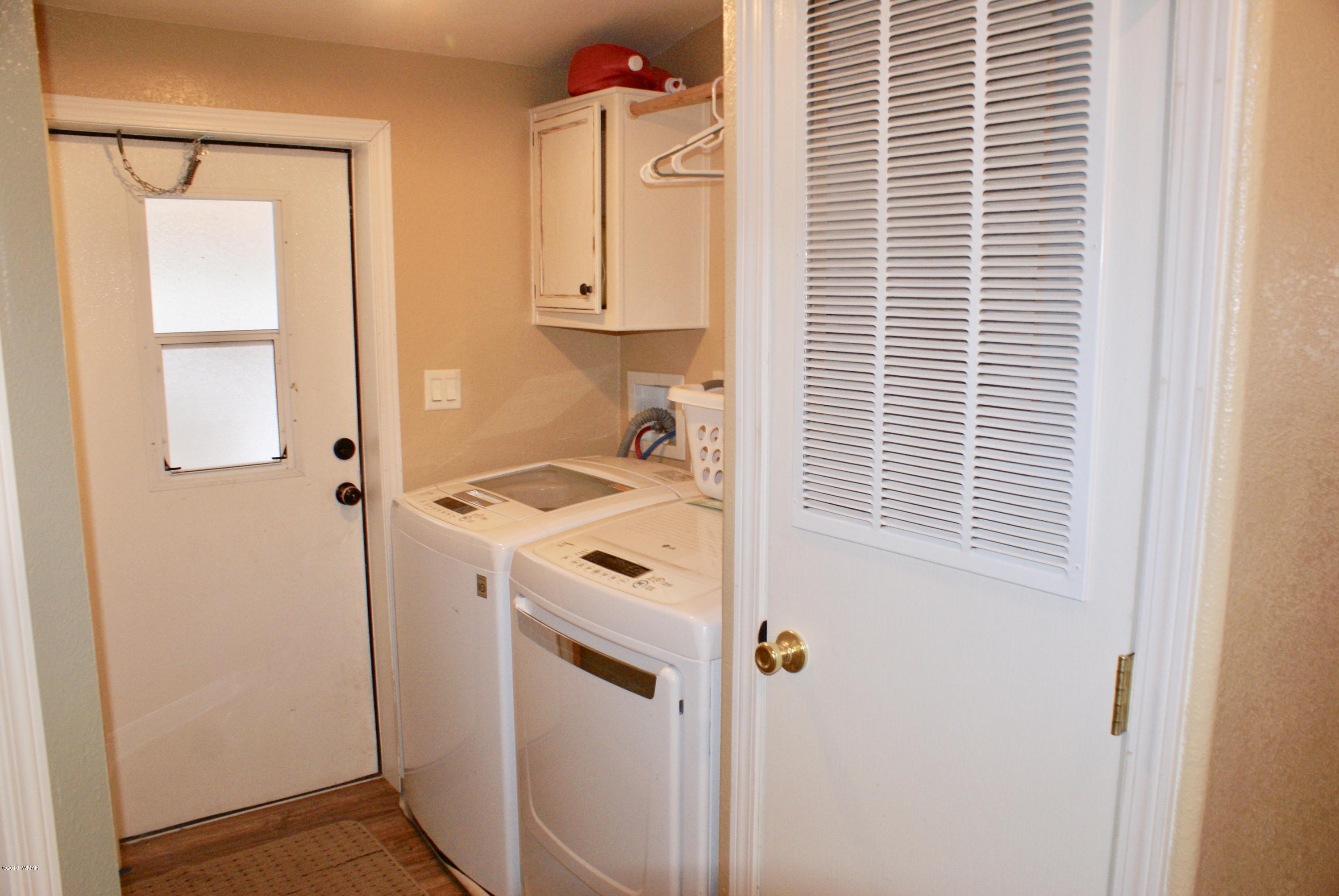 1922 Eagle Loop Lakeside, AZ 85929 - Photo 9 of 14