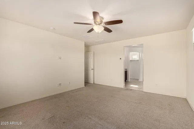$2,100 | 6240 West Evergreen Road, Glendale, AZ 85302