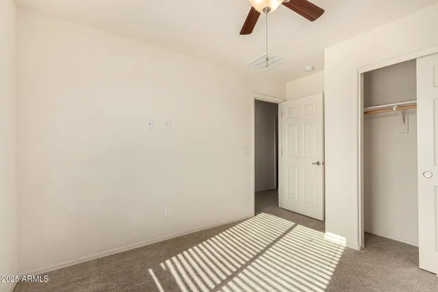 $2,100 | 6240 West Evergreen Road, Glendale, AZ 85302