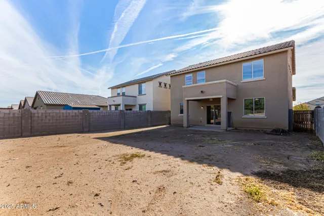 $2,100 | 6240 West Evergreen Road, Glendale, AZ 85302