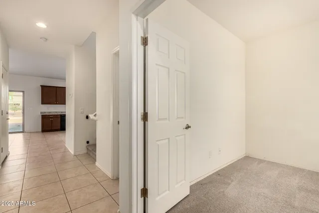 $2,100 | 6240 West Evergreen Road, Glendale, AZ 85302