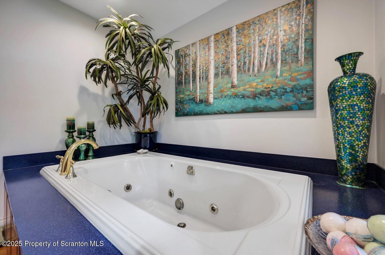 3360 Forest Road Wilkes Barre, PA 18706 - Photo 60 of 88 Full Bathroom