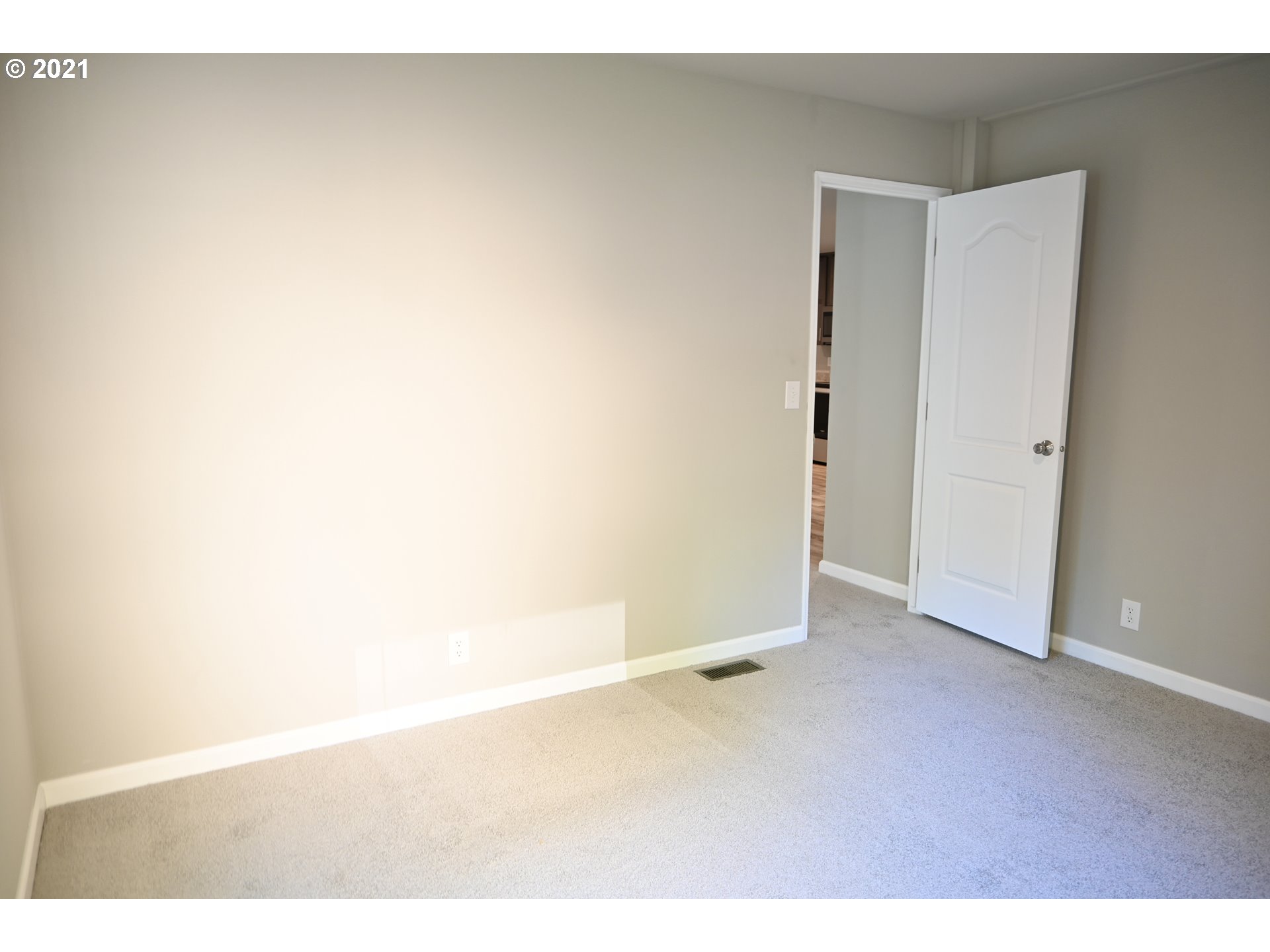 21314 East Alder Lane Rhododendron, OR 97049 - Photo 20 of 27 Gallery Image 20