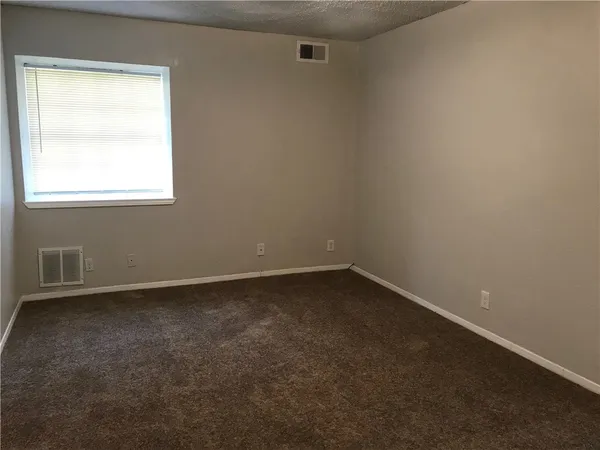 $1,195 | 4902 West Gate Boulevard, Unit 104, Austin, TX 78745