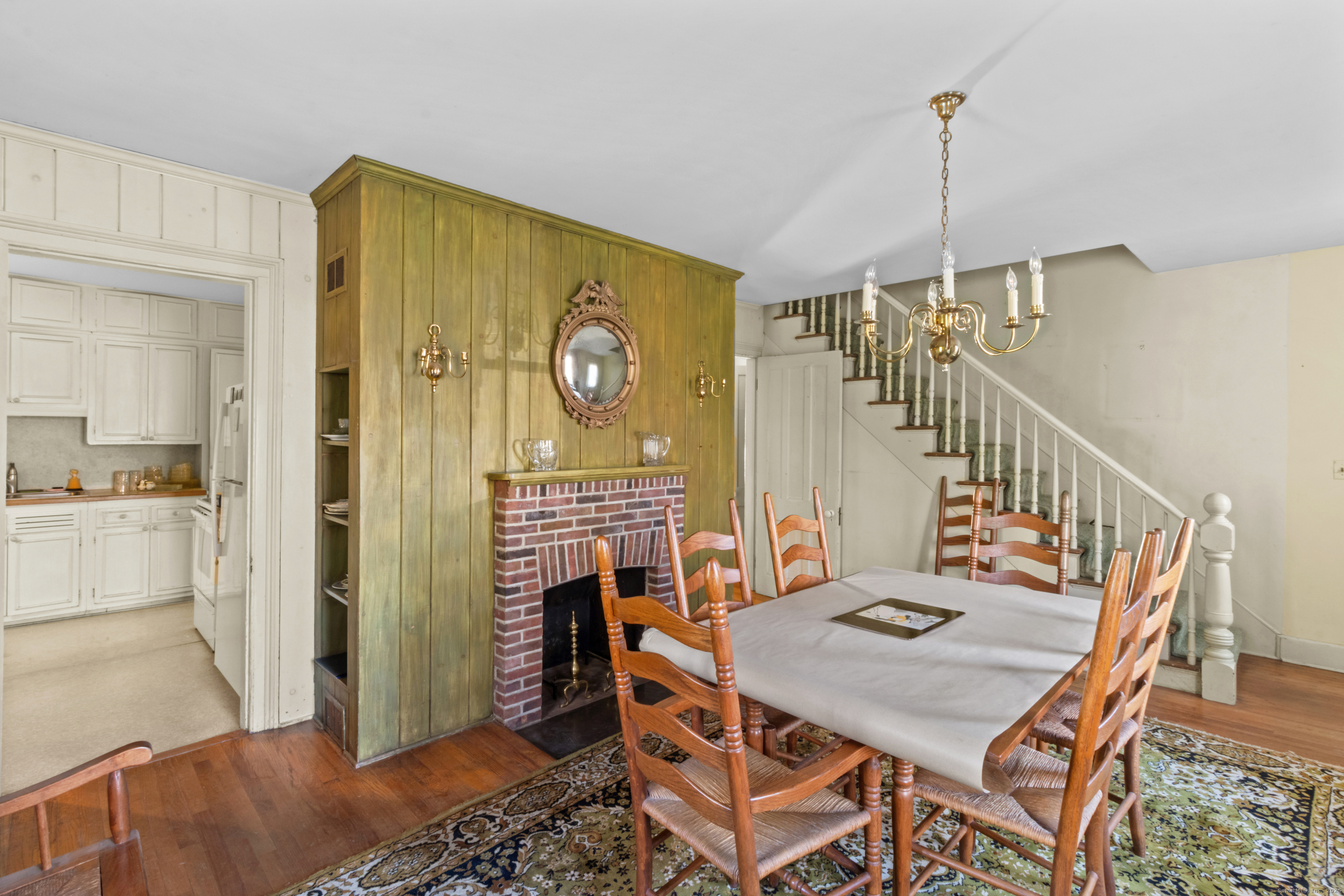 179 Verna Hill Road Fairfield, CT 06824 - Photo 14 of 36 a view of a livingroom with furniture and window