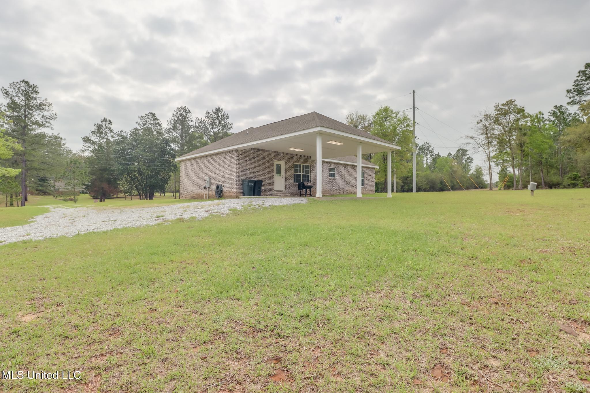 105 Pineview Drive Lucedale, MS 39452 - Photo 18 of 20 Photo Apr 01 2025, 10 18 53 AM