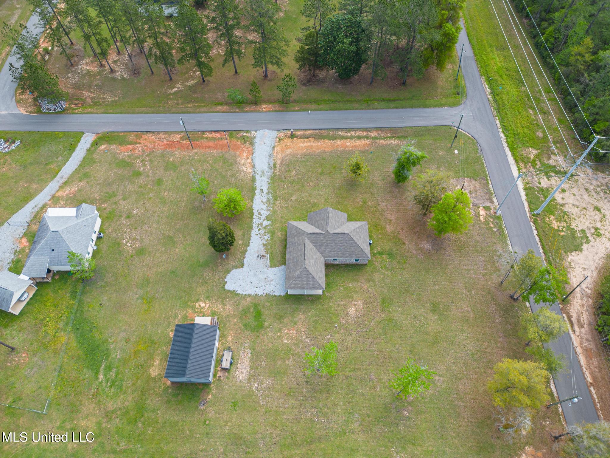 105 Pineview Drive Lucedale, MS 39452 - Photo 19 of 20 Pinewood-5