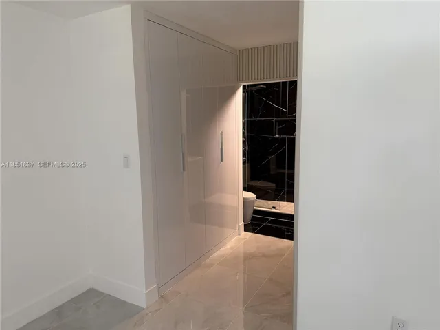 $355,000 | 510 West Park Drive, Unit 105, Miami, FL 33172