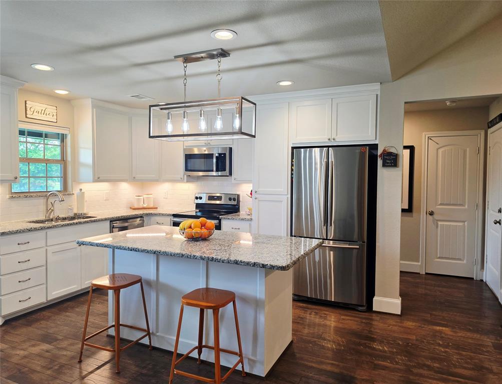 101 East Whitewright Road Savoy, TX 75479 - Photo 7 of 19 Pull up a seat and let's talk!