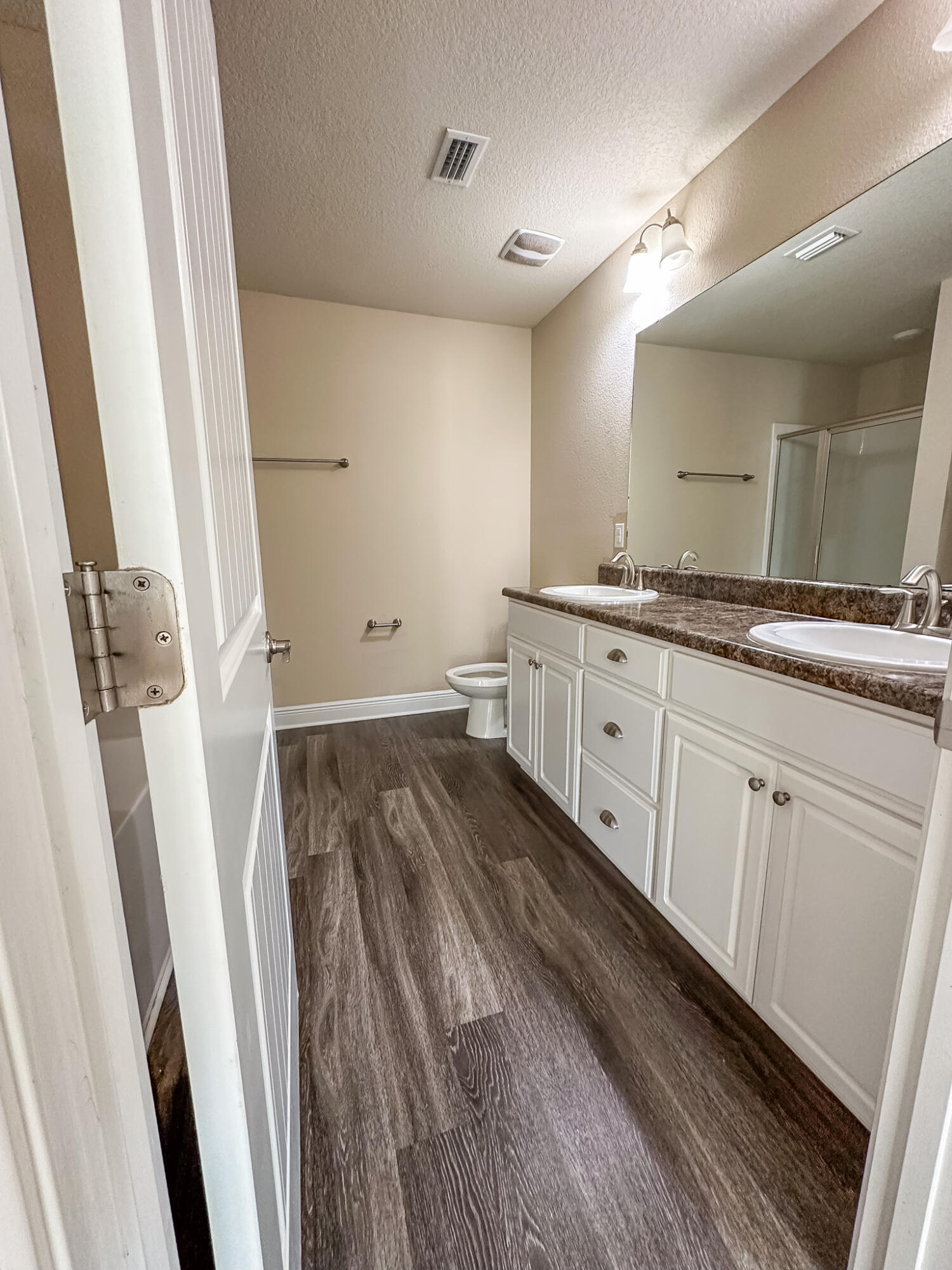 209 Silverton Loop Crestview, FL 32536 - Photo 12 of 24 209SilvertonLoop-12