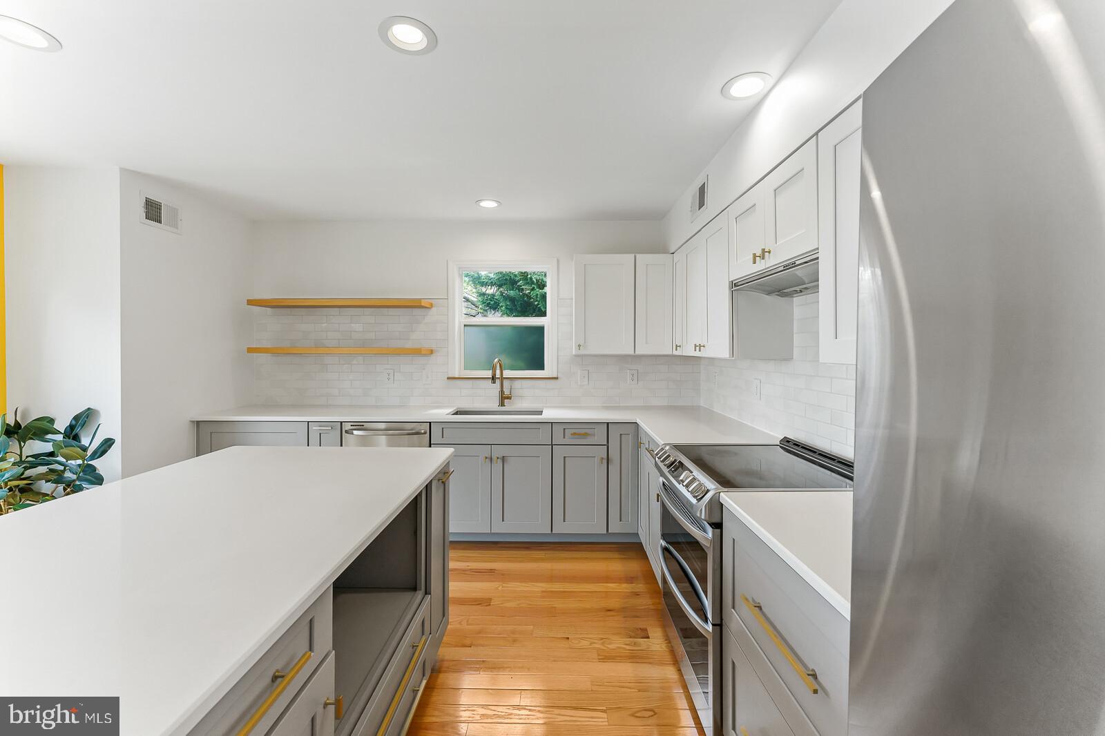 2602 Lookout Road Haymarket, VA 20169 - Photo 15 of 50 Stainless Appliances