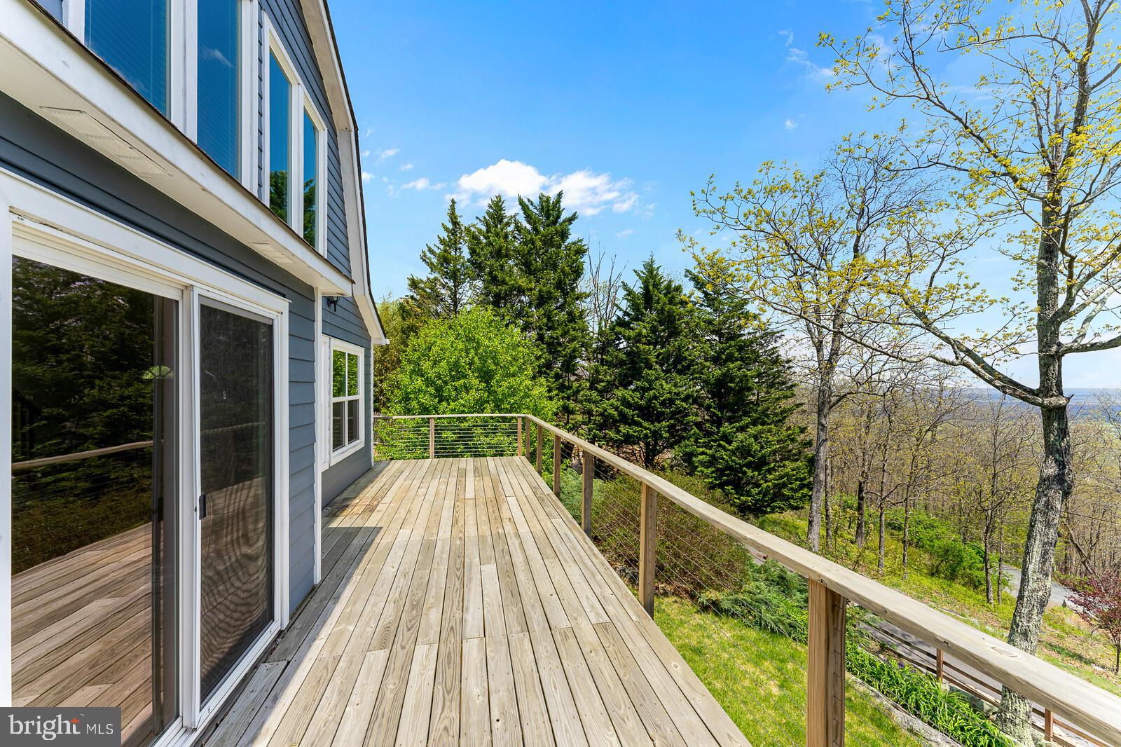 2602 Lookout Road Haymarket, VA 20169 - Photo 4 of 50 Front Deck width of the house - year round views
