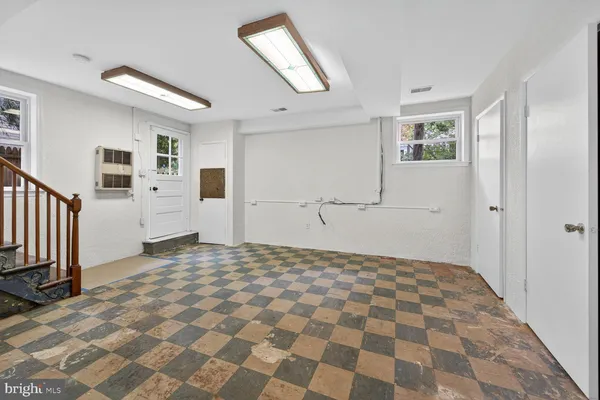 a view of a livingroom with an empty space