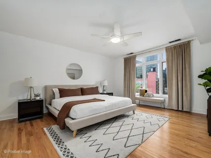 $725,000 | 657 West Fulton Street, Unit 708, Chicago, IL 60661