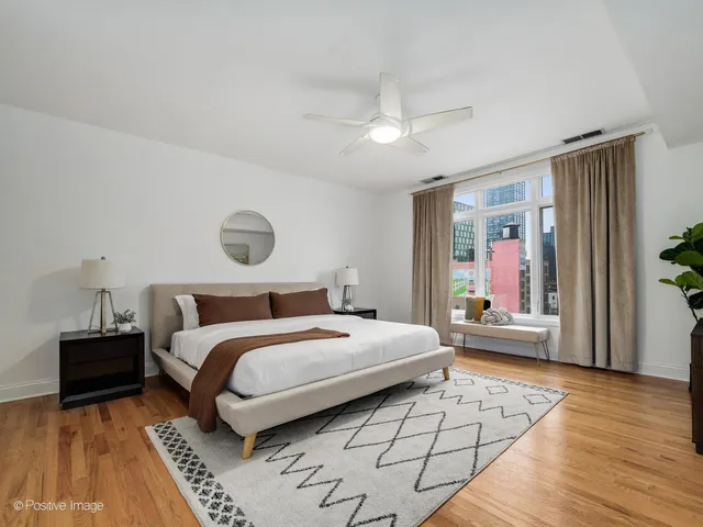 $725,000 | 657 West Fulton Street, Unit 708, Chicago, IL 60661