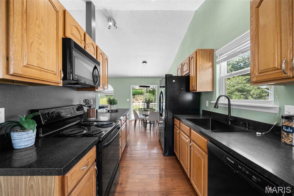 2325 Arkansas Drive High Ridge, MO 63049 - Photo 11 of 34