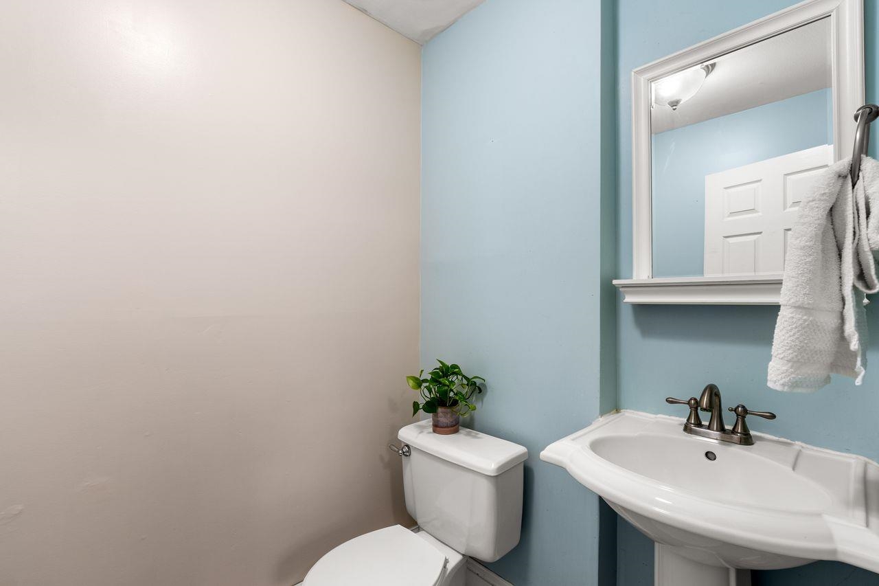 99 Winnicutt Road, Unit #6 Stratham, NH 03885 - Photo 25 of 38