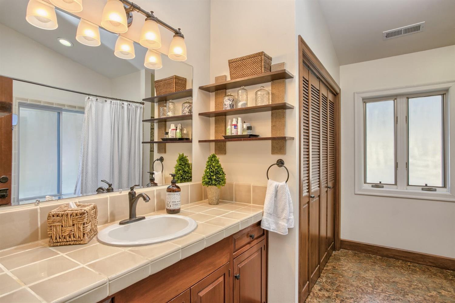 6500 Hillcrest Road Medford, OR 97504 - Photo 18 of 35 Additional Photo