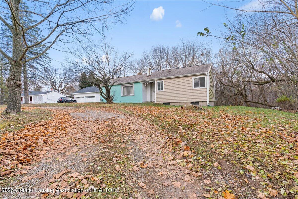 1581 West State Road Lansing, MI 48906 - Photo 2 of 28 05-Media Jett - 21