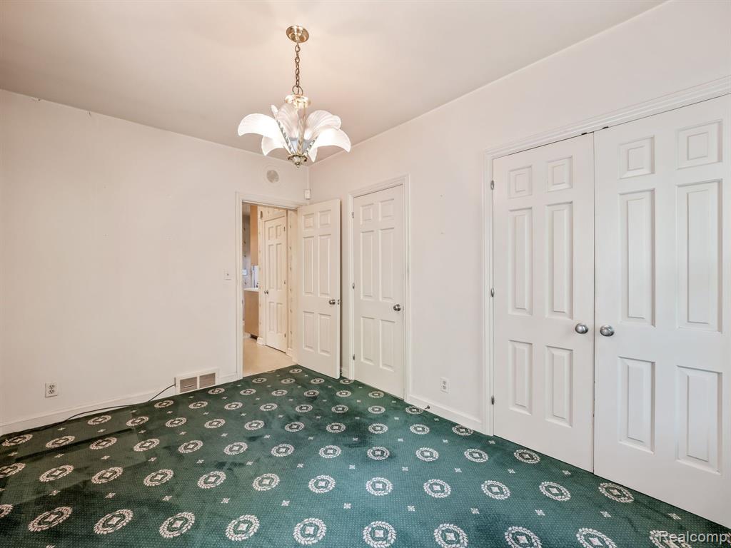 475 Lake Shore Road Grosse Pointe Farms, MI 48236 - Photo 20 of 44