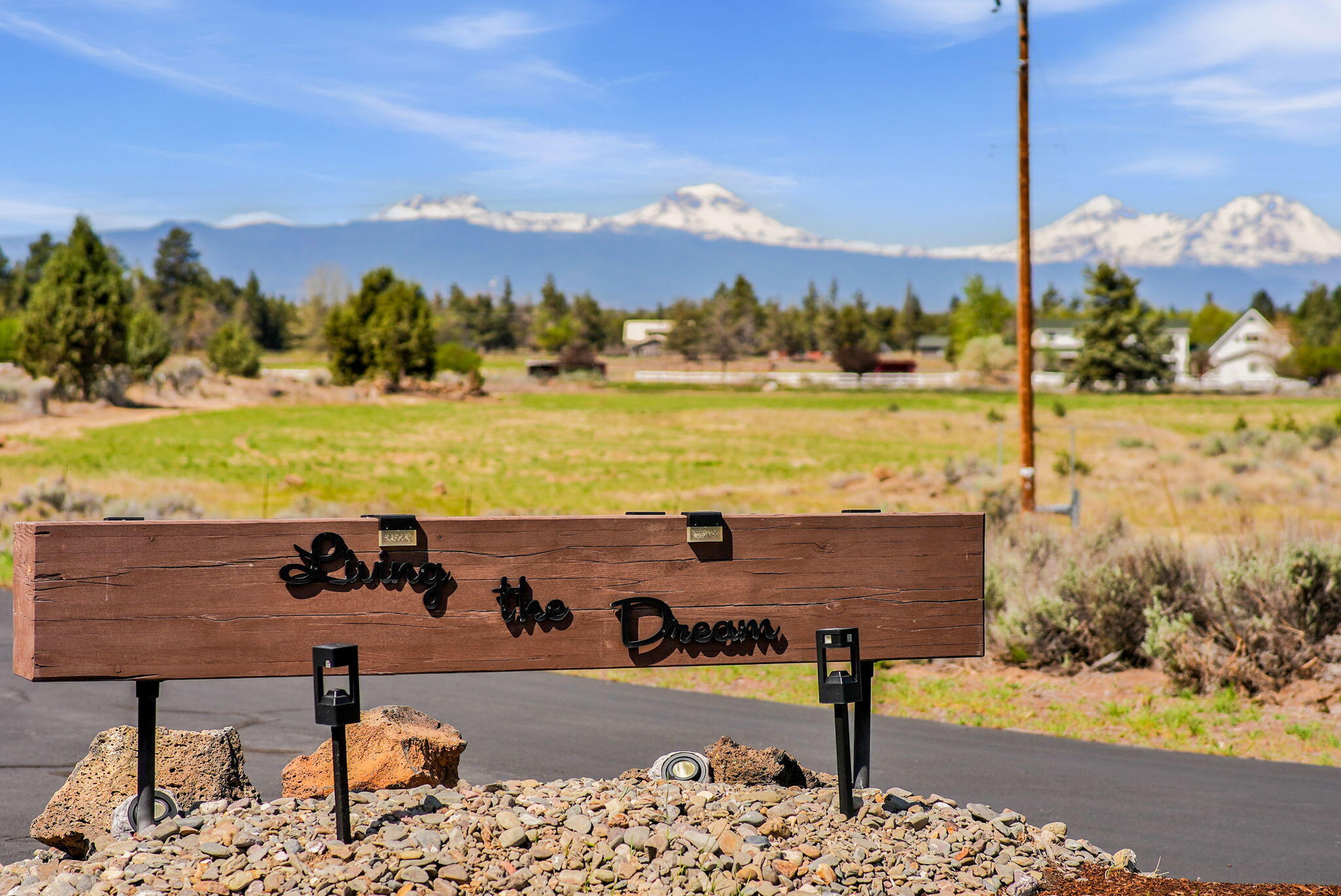 64144 Pioneer Loop Bend, OR 97701 - Photo 189 of 192 195-web-or-mls-Riley_Visuals_002