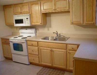 1711 Ridge Avenue Coraopolis, PA 15108 - Photo 3 of 6 Kitchen.