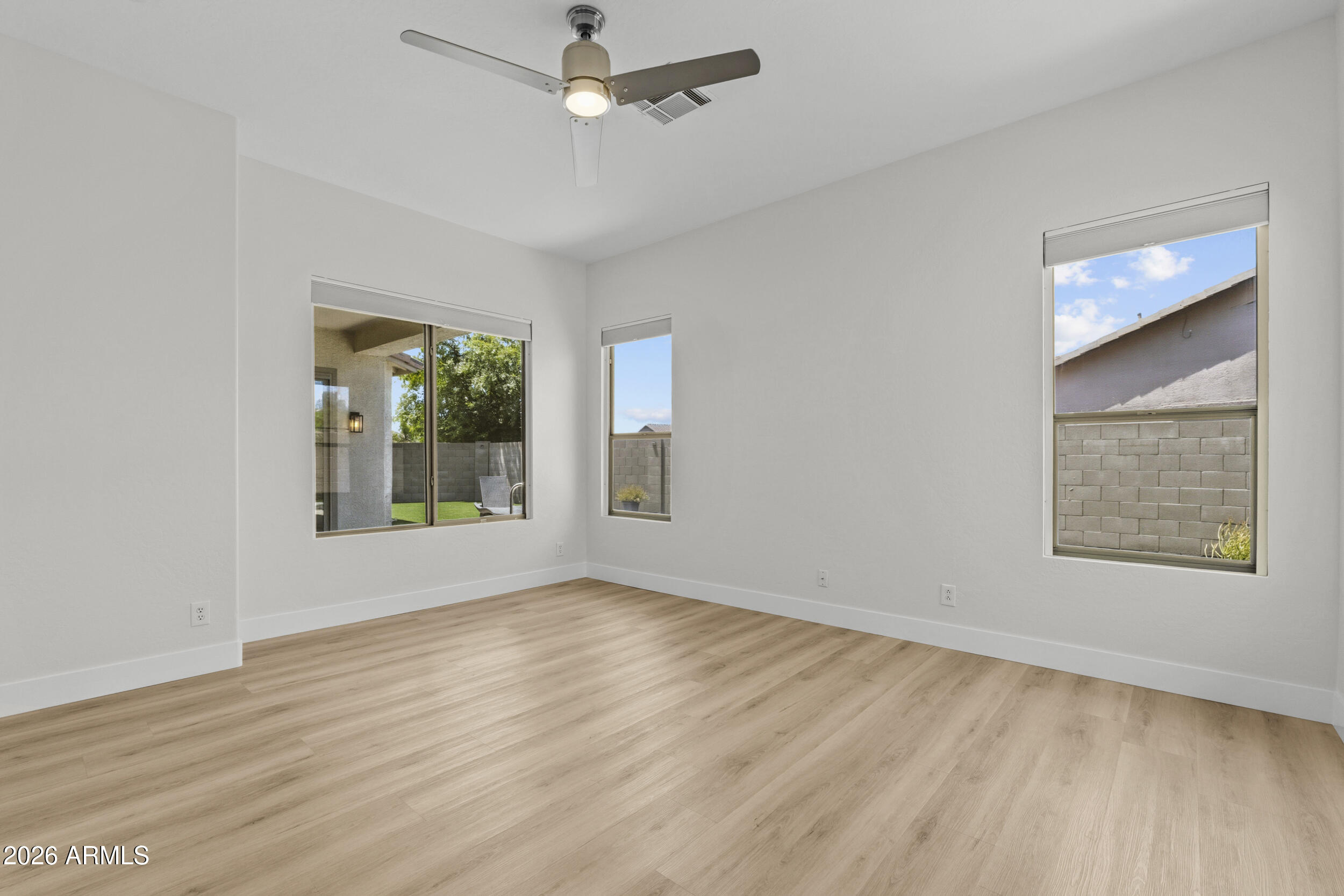 21702 North 67th Lane Glendale, AZ 85308 - Photo 13 of 37