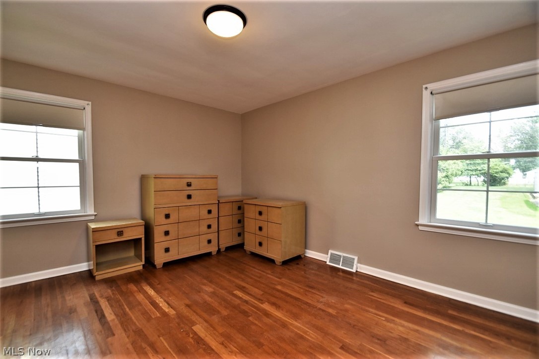 1651 Harwich Road Cleveland, OH 44124 - Photo 18 of 33