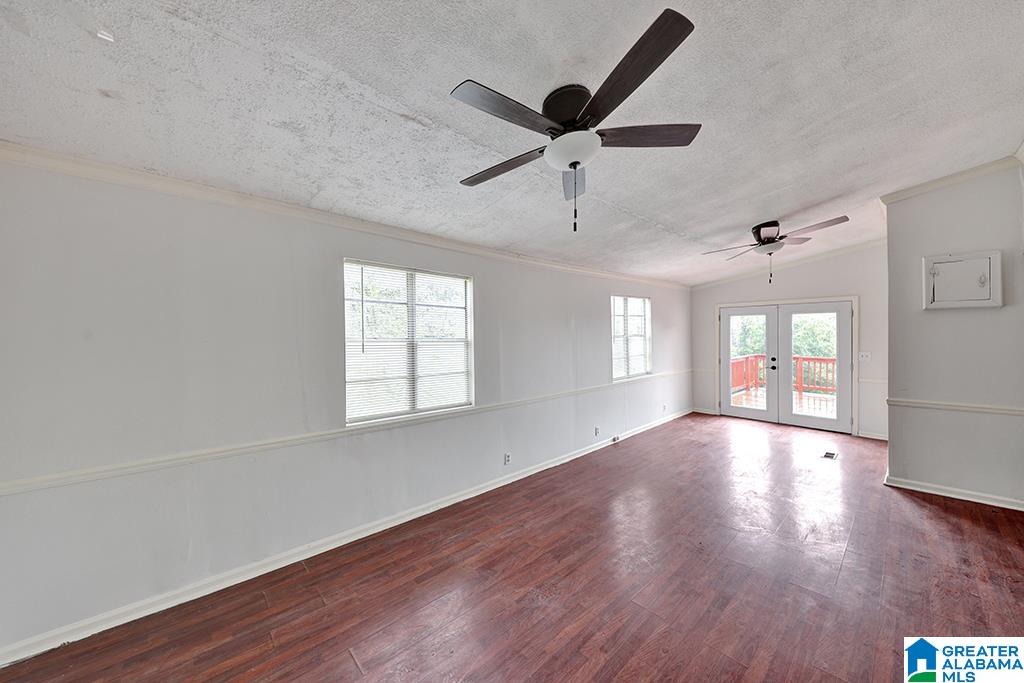 1121 9th Avenue Midfield, AL 35228 - Photo 2 of 28