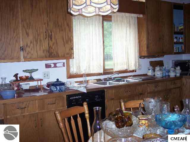 2185 South Brinton Road Remus, MI 49340 - Photo 5 of 9 1773514-4.JPG