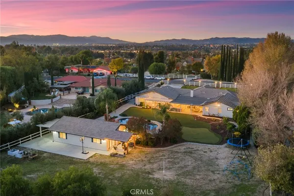 $2,100,000 | 40320 Paseo Del Cielo, Temecula, CA 92591